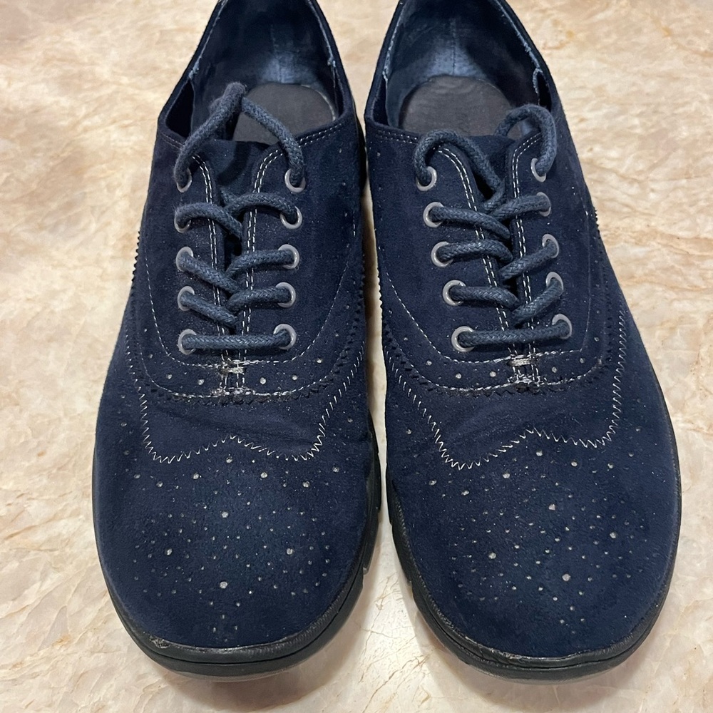 Women's Navy Oxford Shoes